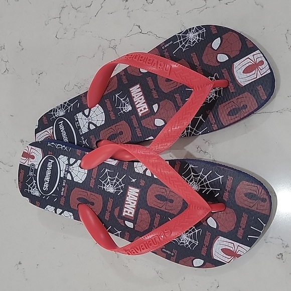 Havaianas spider men size 7 red - Picture 5 of 9